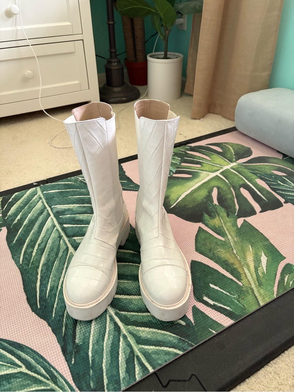 Stuart Weitzman White Croc-Embossed Platform Chelsea Boots - Women